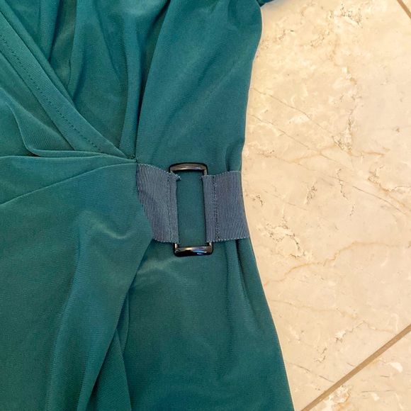 NWOT Silky green top - Picture 4 of 7
